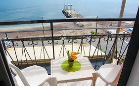 Riviera Hotel